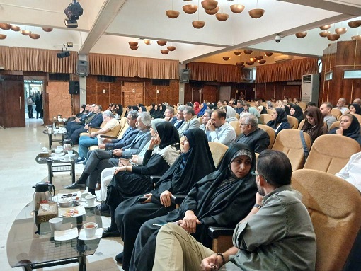 جوانان شاعر در اختتامیه سوگواره ملی عاشورایی «نذر شعر» تجلیل شدند 16 2d